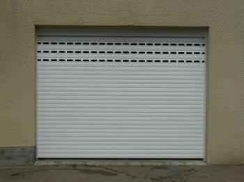 Installateur de porte de garage enroulable sur mesure Somfy pas chère à Toulouse